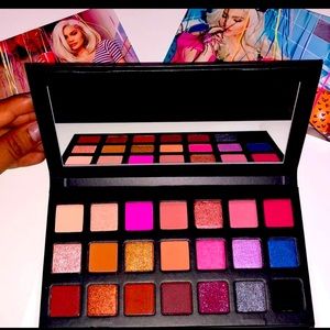 Kylie Jenner Cosmetics Sipping Pretty Palette
